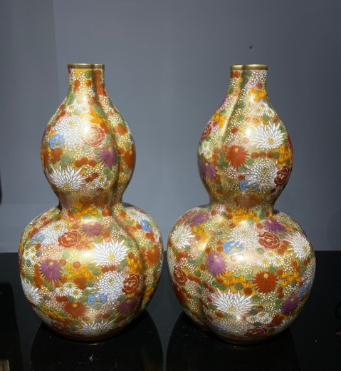 Pair antique pumpkins vases