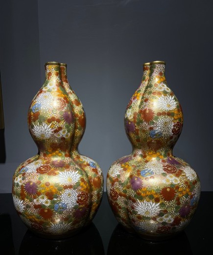 Pair antique pumpkins vases