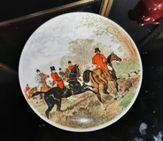 Antique hunting dishes