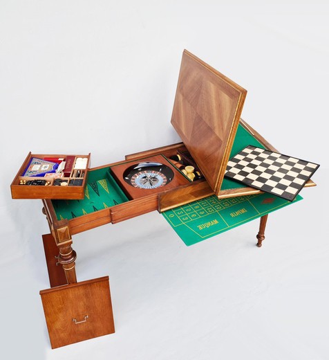 Антикварный игровой стол
