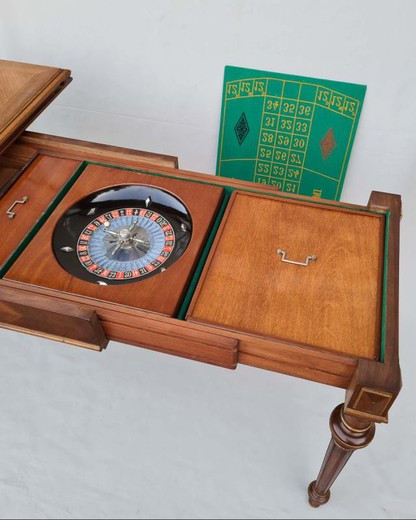 Антикварный игровой стол