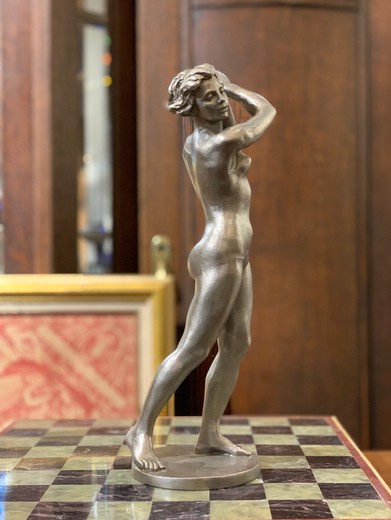 Sculpture "Discus Thrower"