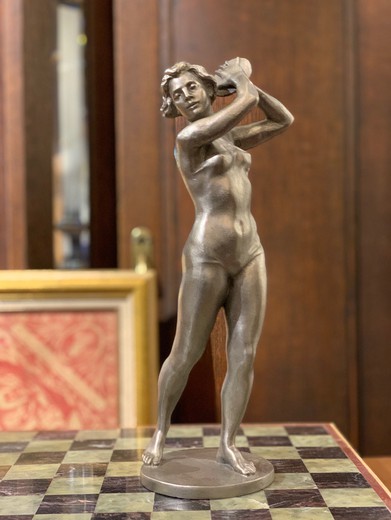 Sculpture "Discus Thrower"