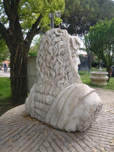 Антикварная скульптура "Геркулес"