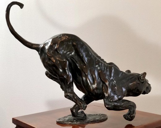 Antique sculpture "Lioness on the hunt"