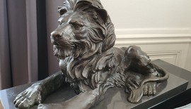 Paired sculptures "Lions"