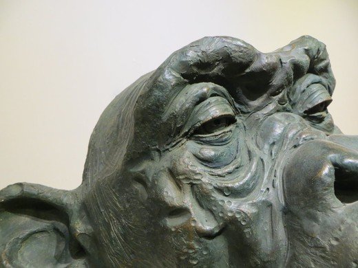 Sculpture "Monkey Head"