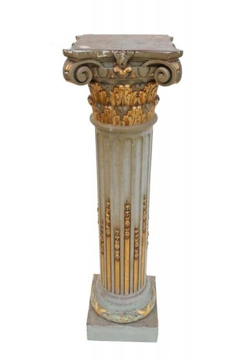 Antique pedestal