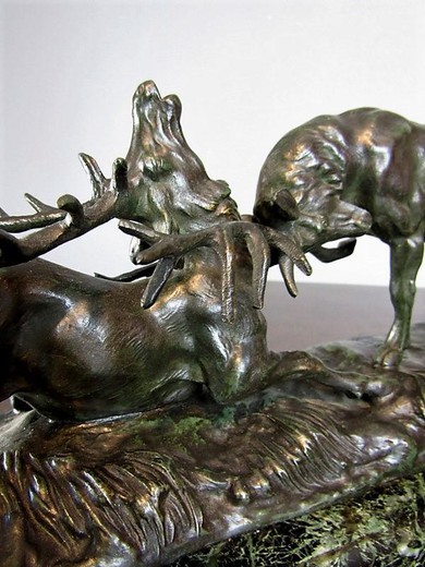 Антикварная скульптура «Сражение»