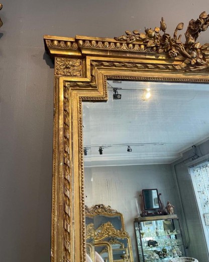 Антикварное зеркало в стиле Людовика XVI
