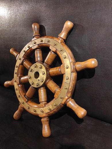 Ship's wheel