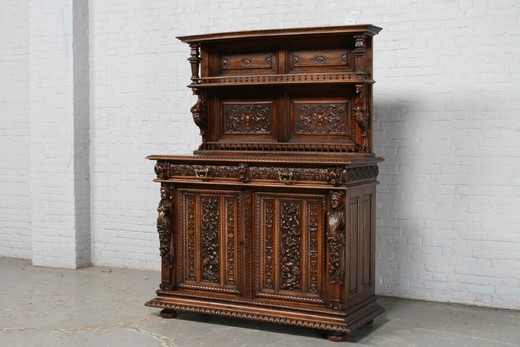 Antique renaissance small buffet