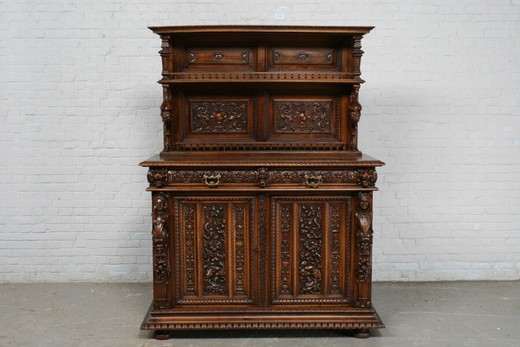 Antique renaissance small buffet