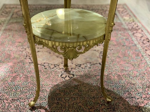 Антикварный столик из оникса