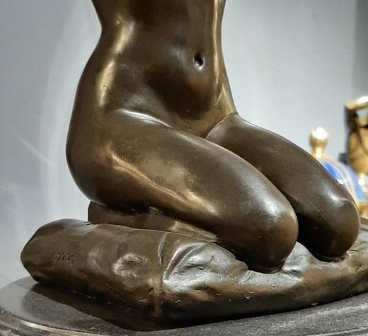Bronze sculpture "Nude"