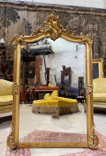 Старинное зеркало в стиле Луи XV