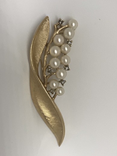 Vintage brooch Trifari