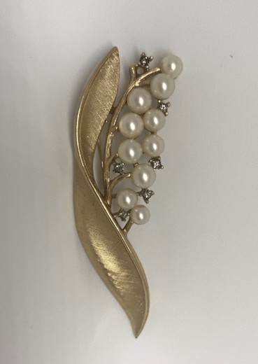 Vintage brooch Trifari