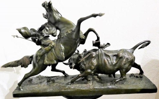 Antique sculpture "Picador and the bull"