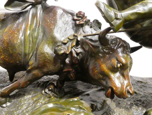 Antique sculpture "Picador and the bull"