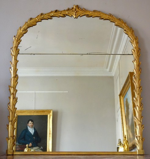 Антикварное зеркало