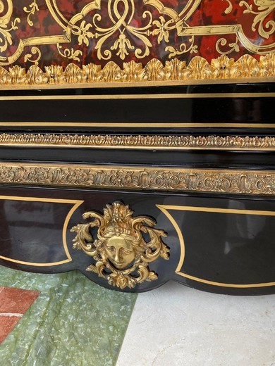 Антикварный комод в стиле Наполеона III