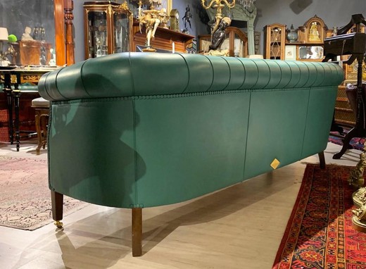 Винтажный кожаный диван Poltrona Frau