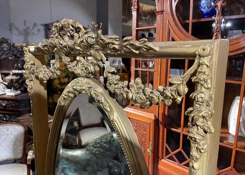 Antique psyche mirror