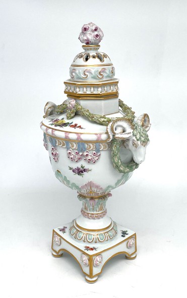 Antique aroma bottle "Meissen"