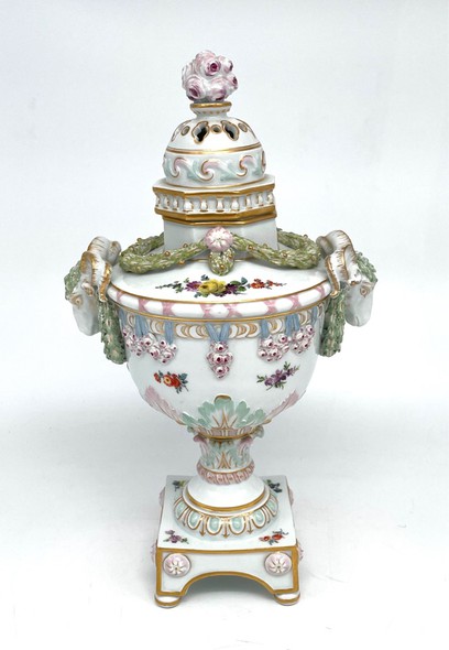 Antique aroma bottle "Meissen"