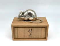 Антикварная скульптура «Крыса»