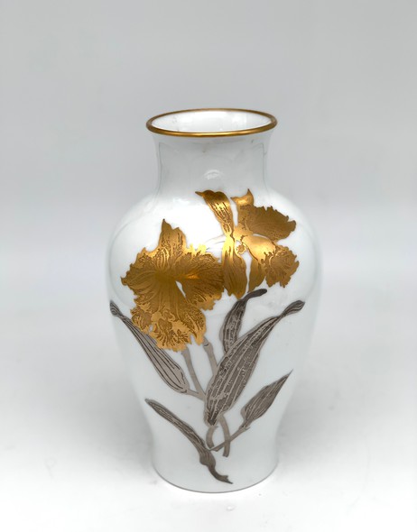 Antique vase "Okura"