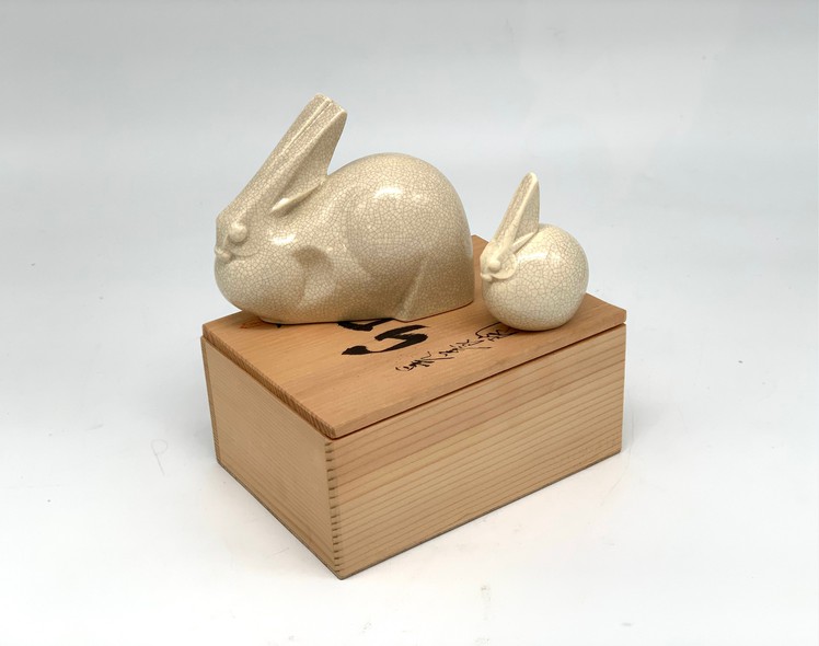 Antique sculpture "Rabbits", Japan