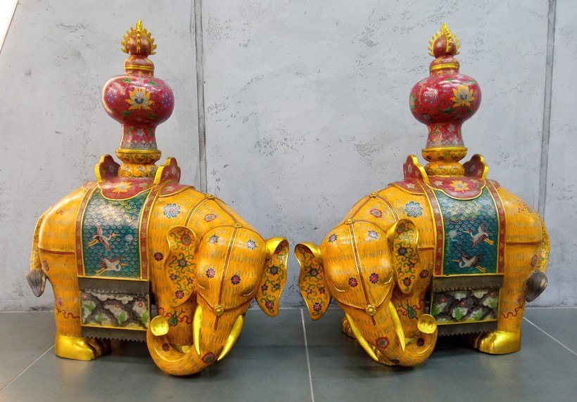 Antique sculpture "Elephants" cloisonne, China