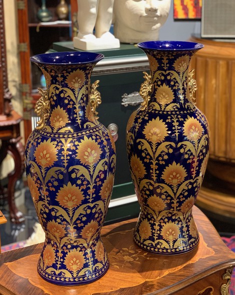 Vintage porcelain vases