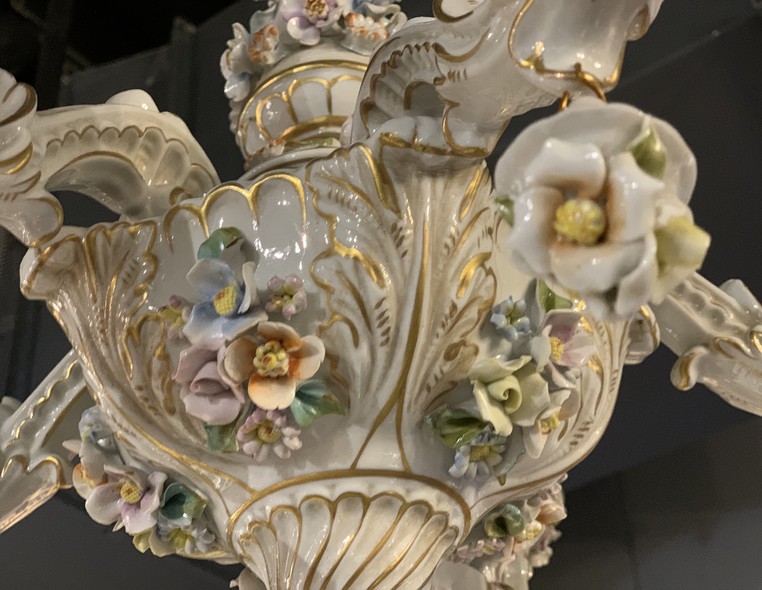 Antique chandelier Capodimonte