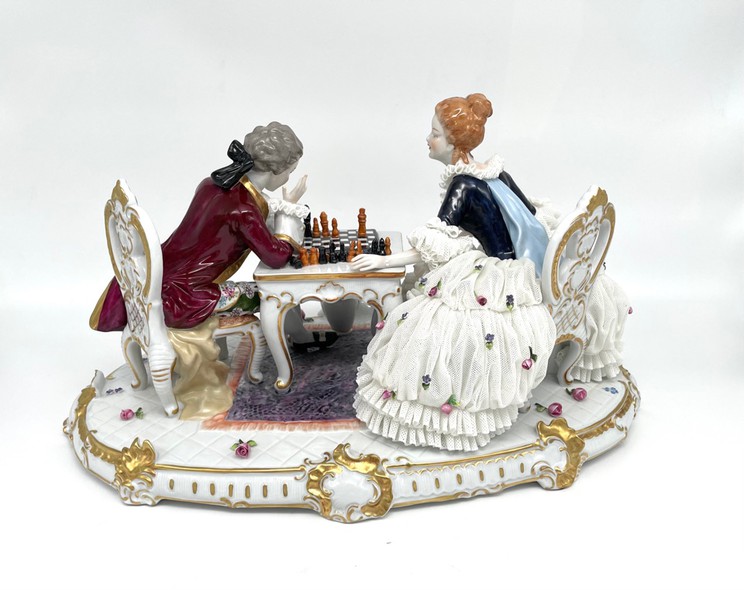 Sculpture "Playing chess"