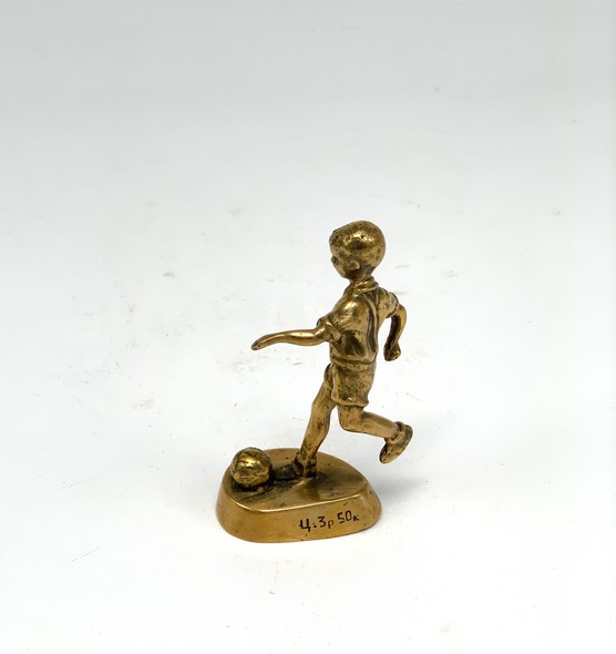 Figurine "Young football player"
