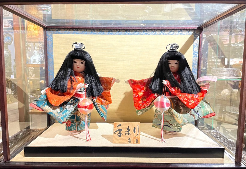 Sculpture "Dolls. Khan Girls"
