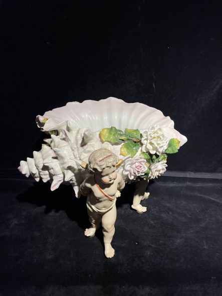 Antique vase "Shell"