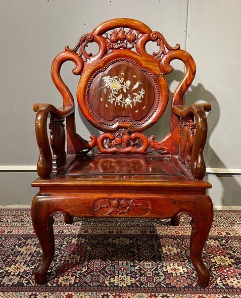 Антикварное кресло-трон