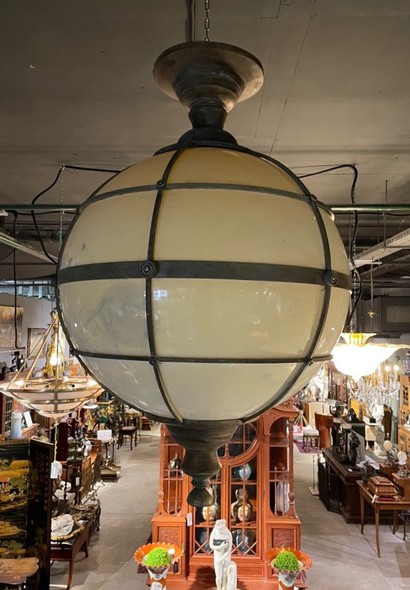 Great vintage lantern!