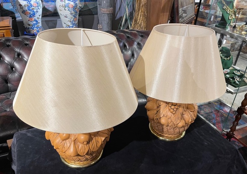 Paired lamps