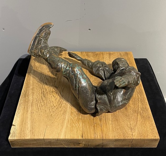 Sculpture "Skater"