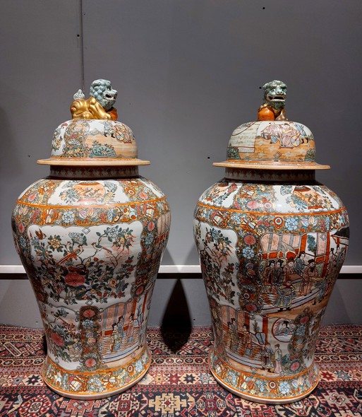 Антикварные парные китайские вазы