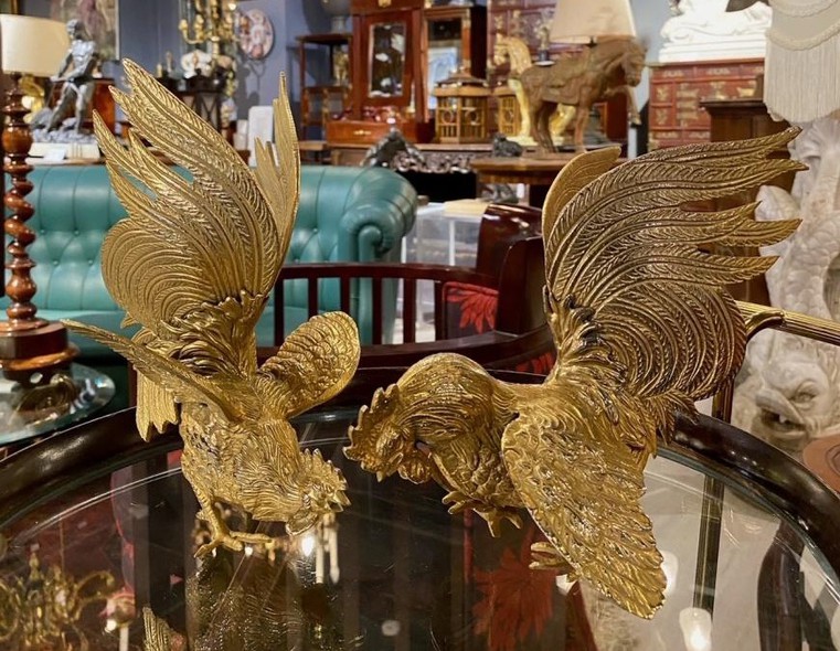 Antique pair sculptures «Roosters»