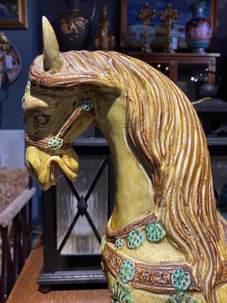 Sculpture "Horse Tang"