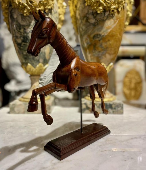 Mechanical sculpture "Horse"