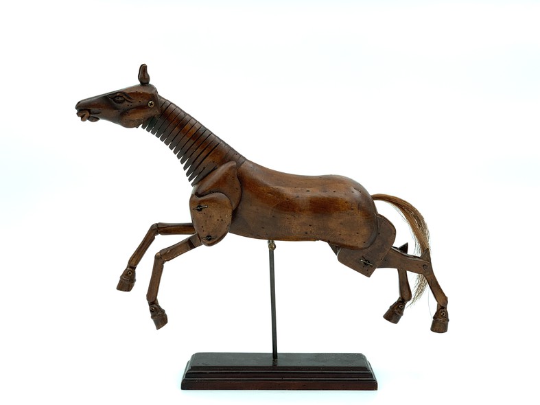 Mechanical sculpture "Horse"