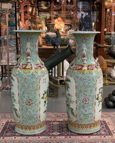 Большие Антикварные вазы Famille Rose